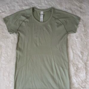 Green Short Sleeve Athletic Top